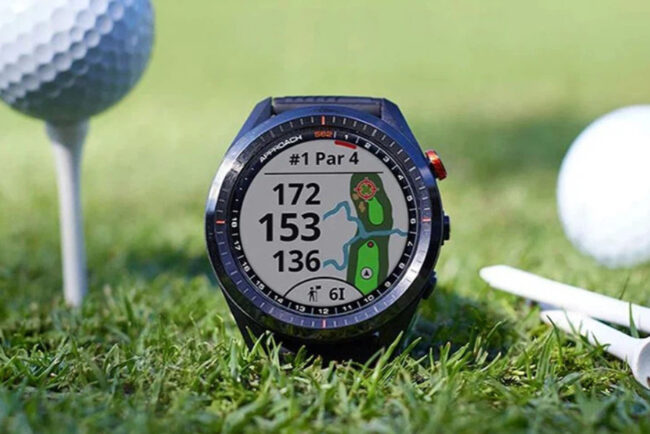 Đồng hồ điện tử khi chơi golf